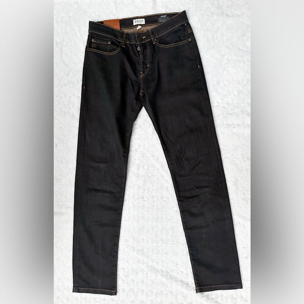 NWOT- BOGA Chicago Koop Mid Rise Modern Cut Lean Leg Jean Meteor Black